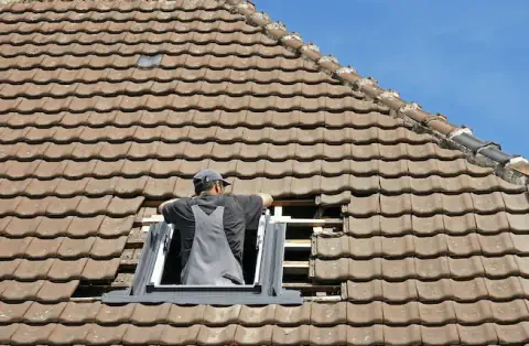 Pose de velux - Saint-Just-Sauvage